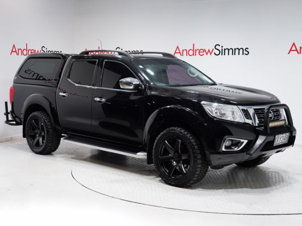 2017 Nissan Navara ST-X 2.3D 7AT 4Dr Ute image