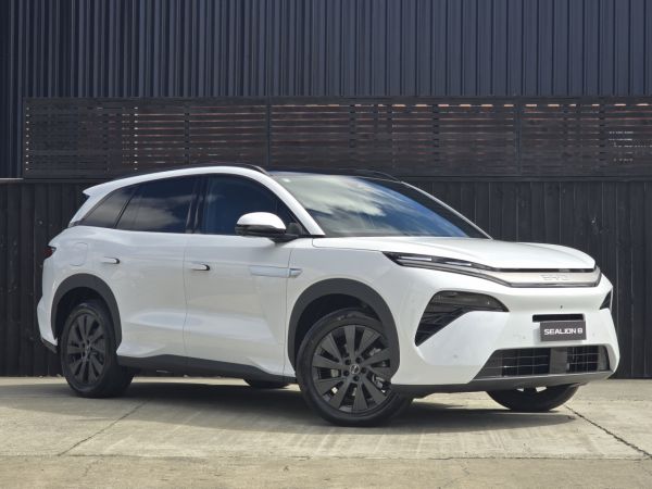 2026 BYD SEALION 8 Dynamic Phev image