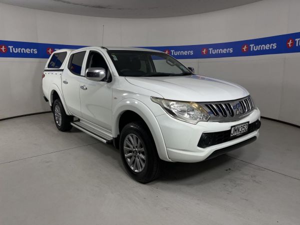 2015 Mitsubishi Triton Ute D/CAB Glxr image
