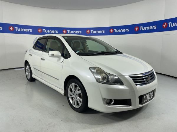 2011 Toyota Blade Hatchback image