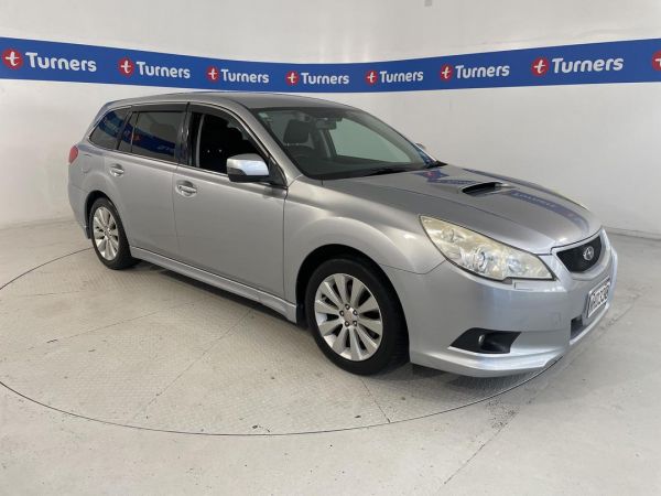 2011 Subaru Legacy Wagon image