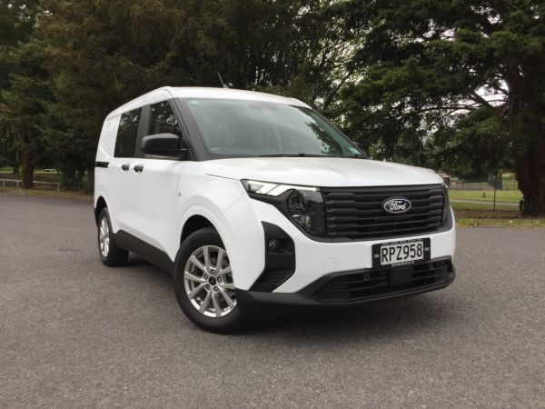 2026 Ford Transit COURIER TREND image