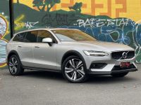Image for 2022 Volvo V60 Wagon B5 CROSS COUNTRY