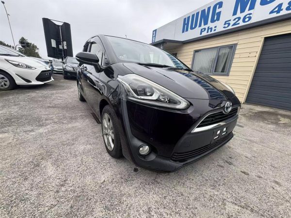 2018 Toyota Sienta Van 1.5L Hybird G, TSS, Half Leather, 7 Seaters image
