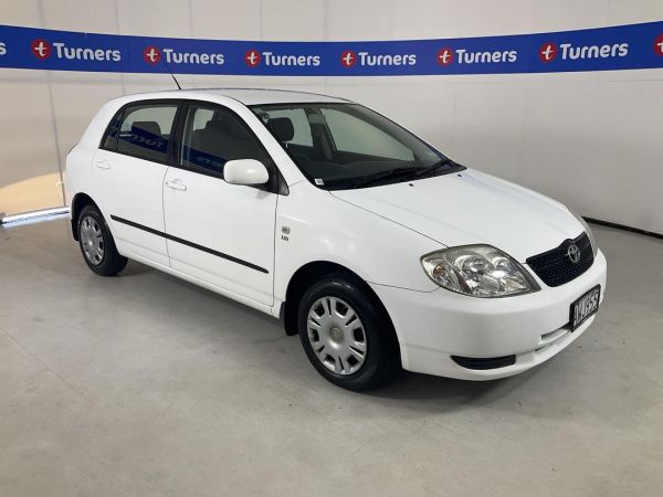 2002 Toyota Corolla Hatchback GL image