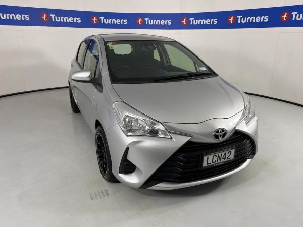 2017 Toyota Yaris Hatchback GX image