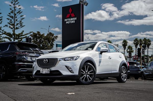 2016 Mazda CX-3 GSX image