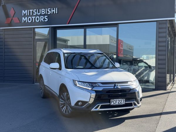 2022 Mitsubishi Outlander LS 2.0L AWD image