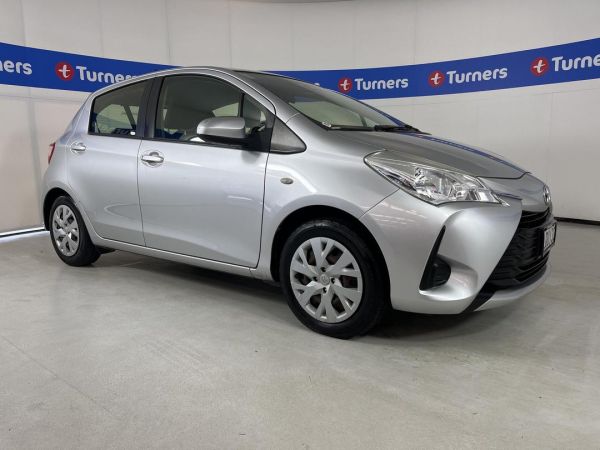 2018 Toyota Yaris Hatchback GX image