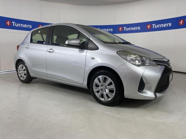 2016 Toyota Yaris Hatchback GX image