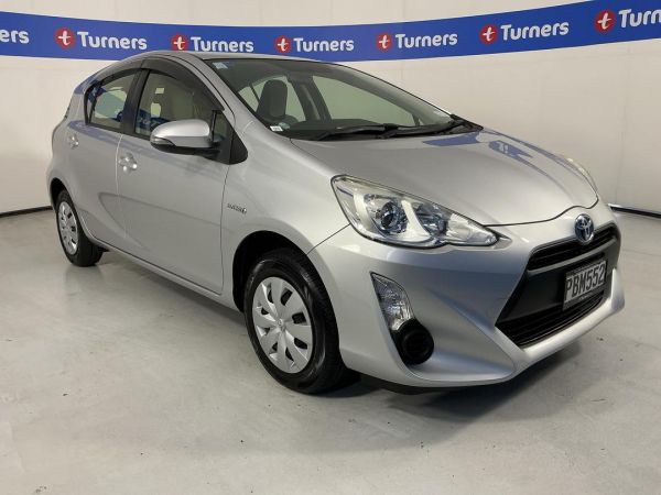 2016 Toyota Aqua Hatchback 1.5L PETROL HYBRID image