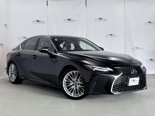 2021 Lexus IS 300h Limited,Hybrid,Carplay,360 Camera image