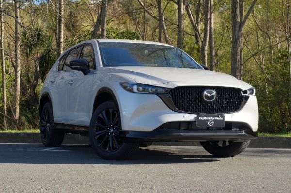 2026 Mazda CX-5 M AWD 2.5L LTD 6AT P image