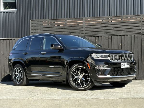 2025 Jeep Grand Cherokee Summit Phev image