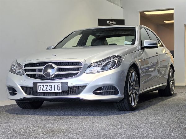 2013 Mercedes-Benz E 250 Sedan E250 / FACELIFT / AVANTGARDE image