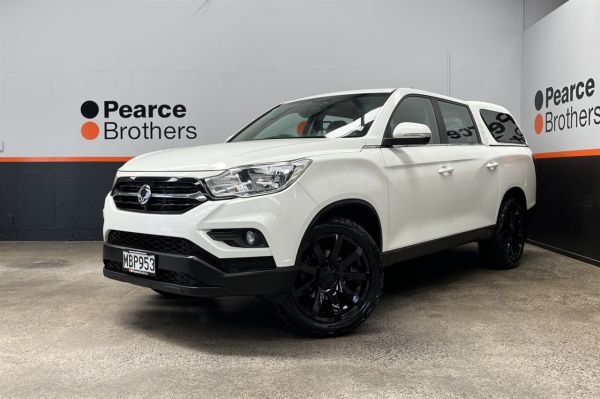 2019 Ssangyong Rhino Ute PETROL MANUAL 2WD 2. image