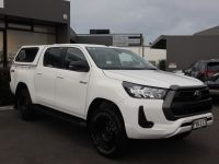 Image for 2023 Toyota Hilux SR 2.8DT 6AT 4WD