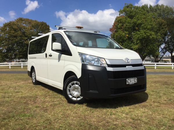 2021 Toyota Hiace ZR GVN 2.8L AUTO image