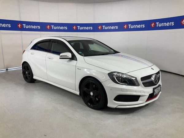 2014 Mercedes-Benz A250 Hatchback image