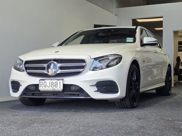 2018 Mercedes-Benz E 350 E Sedan AMG SPORT PACK / PHEV image
