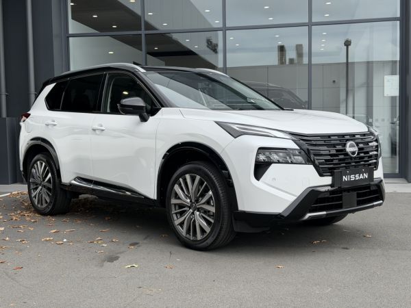 2026 Nissan X-Trail Ti-L E-Power 1.5 Petrol Hybrid image