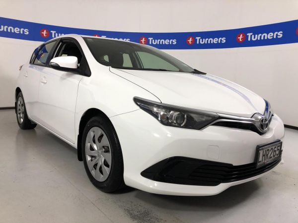 2018 Toyota Corolla Hatchback GX image