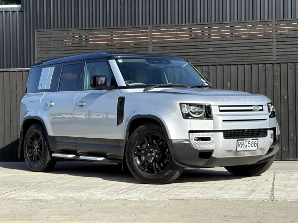 2021 Land Rover Defender 110 D300 S image