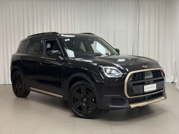 2024 MINI Countryman 52GA S ALL4 Favoured image