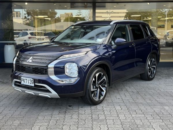 2022 Mitsubishi Outlander Xls 2.5P/Cvt image