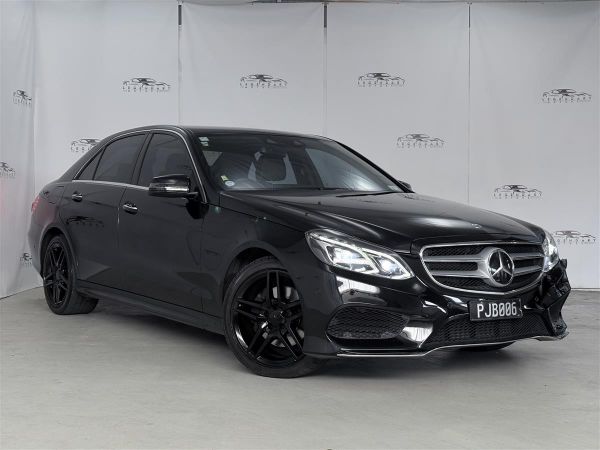 2014 Mercedes-Benz E 250 Paddel shift ,Reverse Camera,black Wheels image