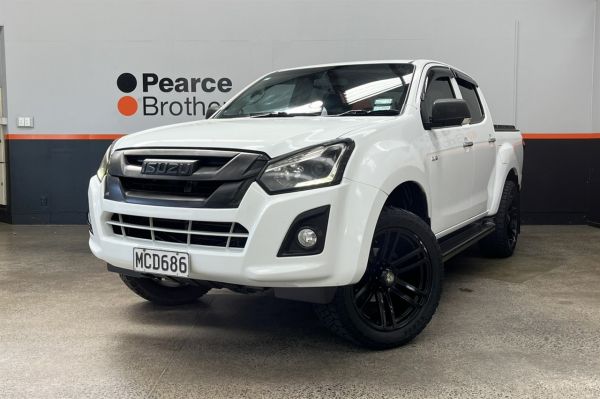 2019 Isuzu D-Max Ute LS, BLACKED OUT, 20"MAGS image