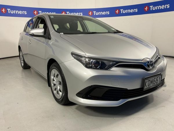 2017 Toyota Corolla Hatchback GX image