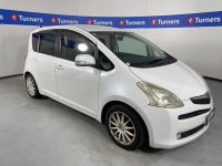 Image for 2005 Toyota Ractis Hatchback