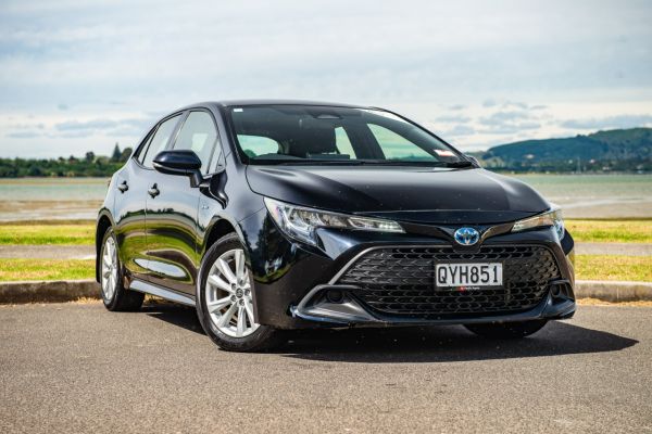 2024 Toyota Corolla GX 1.8P Hybrid image