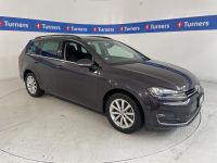 Image for 2015 Volkswagen Golf Wagon Variant