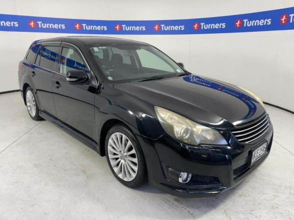 2010 Subaru Legacy Wagon image