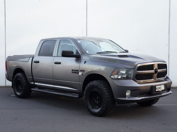 2020 RAM 1500 Express Crew Rambox 5.7P 4WD 8A 4Dr Ute image