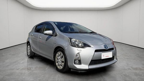 2012 Toyota Aqua Hatchback  image