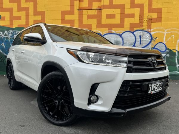 2017 Toyota Highlander SUV GXL 3.5 7 SEATER image
