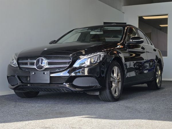 2014 Mercedes-Benz C 180 Sedan C180 RADAR SAFETY / W205 SHAPE image
