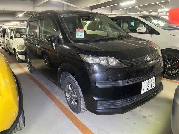 2012 Toyota Spade PUSH START/REVERSE CAM/14" MAGS!! image