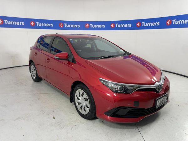 2015 Toyota Corolla Hatchback GX image