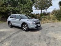 Image for 2025 Mitsubishi Outlander SUV XLS 2.5P/4WD/CVT AUTO PETROL 7 SEAT AWD