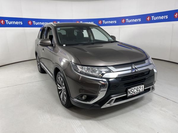 2021 Mitsubishi Outlander SUV XLS image