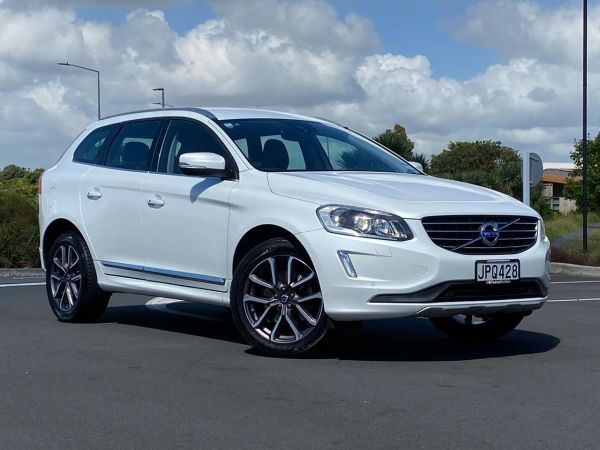 2016 Volvo XC60 SUV T5 LUXURY 2.0P/8AT/S image