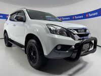 Image for 2017 Isuzu MU-X SUV 4WD AUTO