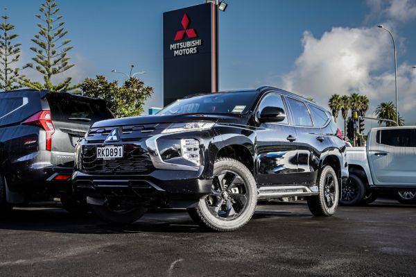 2025 Mitsubishi Pajero Sport VRXB 2.4D/4WD/8AT image