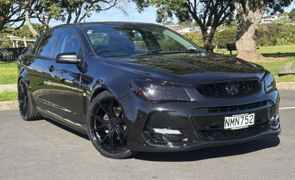 2017 Holden Commodore Sedan SV6 LOWERED ON 20'S image