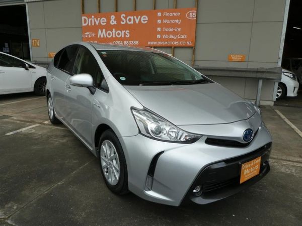 2019 Toyota Prius Alpha 7 seater Facelift Cruise control image