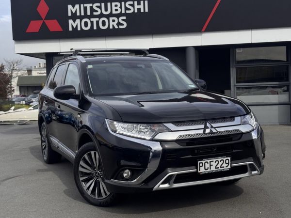 2022 Mitsubishi Outlander LS 2.4 PETROL AWD image
